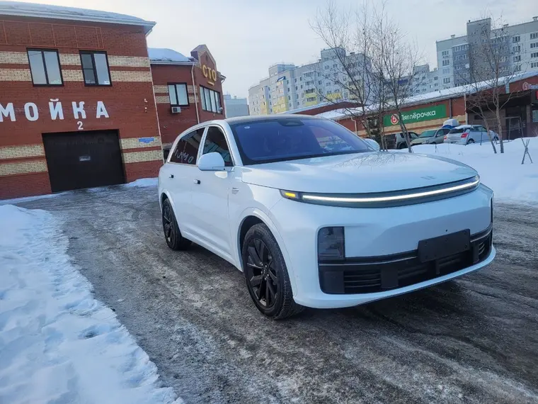 Автомобиль на площадке, фото 2