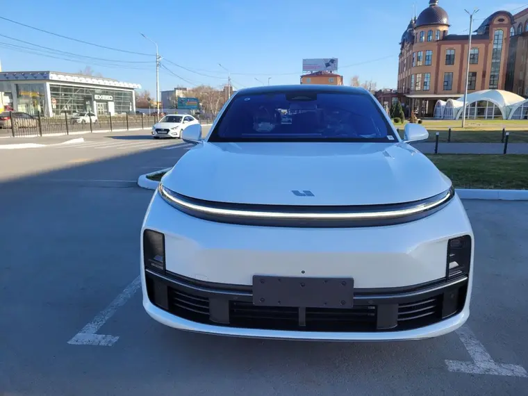 Автомобиль на площадке, фото 7